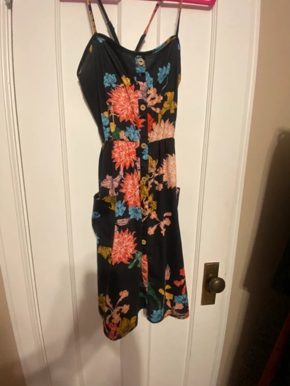 Women’s size large cris cross back floral black dress with pockets